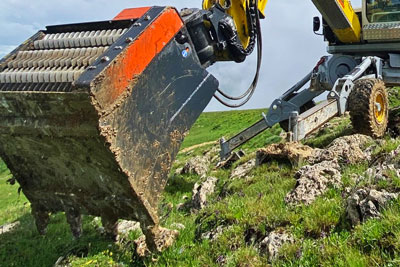 Godet cribleur pour pelle araignée